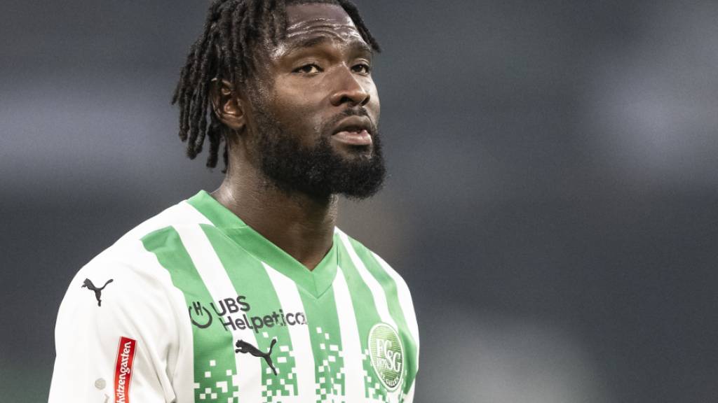 Für ein halbes Jahr bei Karlsruhe statt im Dress des FC St. Gallen: Abwehrspieler Stephan Ambrosius