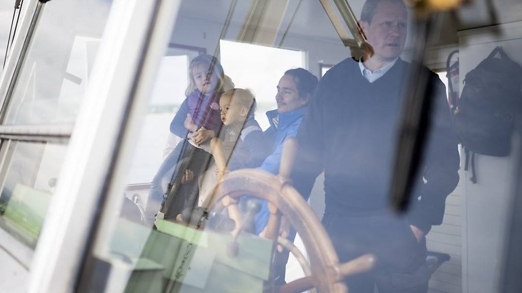 Der Herbst ist der neue Sommer: Die zunehmend wärmeren Herbsttage führen dazu, dass auf Untersee und Rhein auch im Herbst noch gerne Schiff gefahren wird. (Symbolbild)