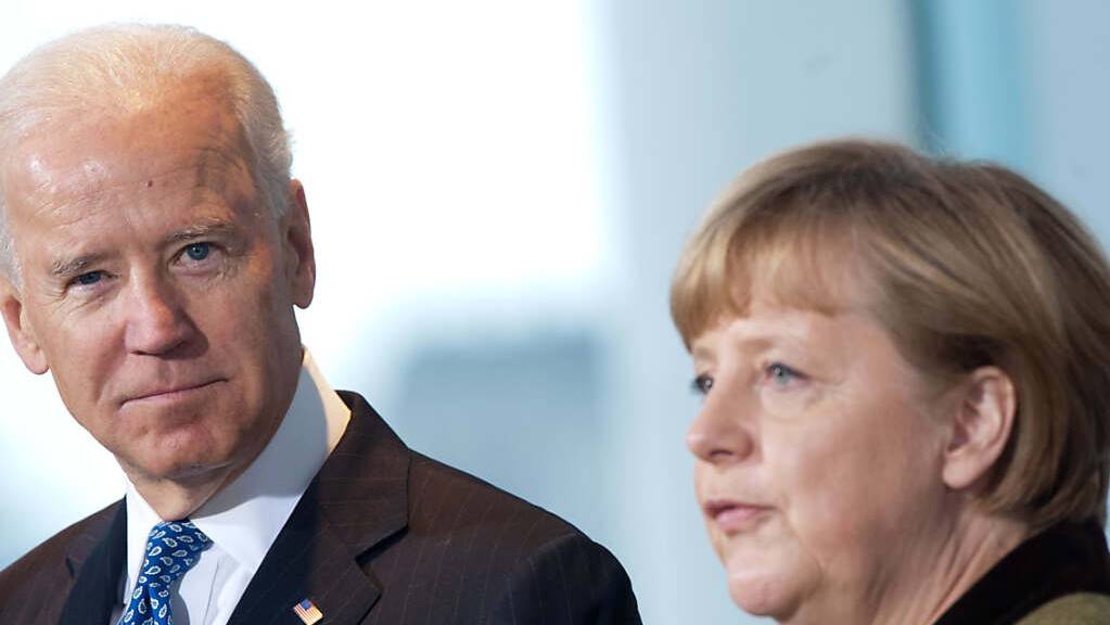 Bundeskanzlerin Angela Merkel (CDU) empfängt 2013 im Kanzleramt in Berlin den damaligen US-Vizepräsidenten Joe Biden. 