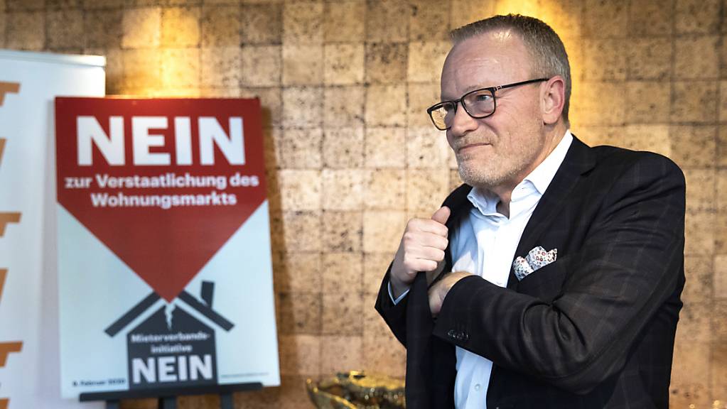 Hauseigentümer-Präsident Hans Egloff ist zufrieden. Das Stimmvolk hat die Initiative «Mehr bezahlbare Wohnungen» klar abgelehnt.