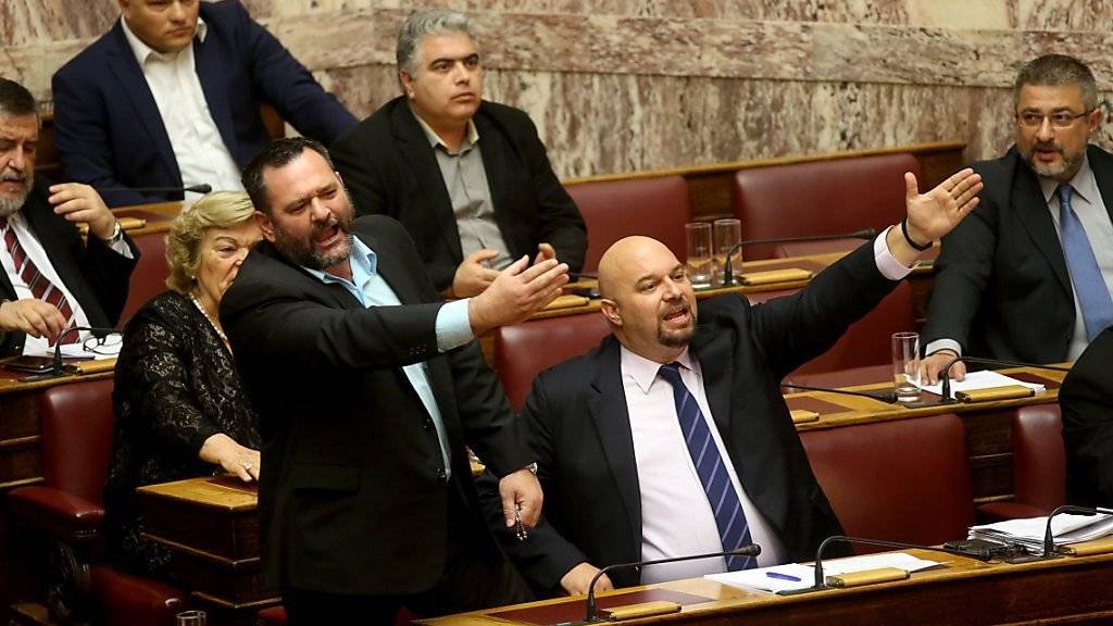 Der Protest im Parlament nützte nichts: Das neue Sparprogramm in Griechenland wurde angenommen.