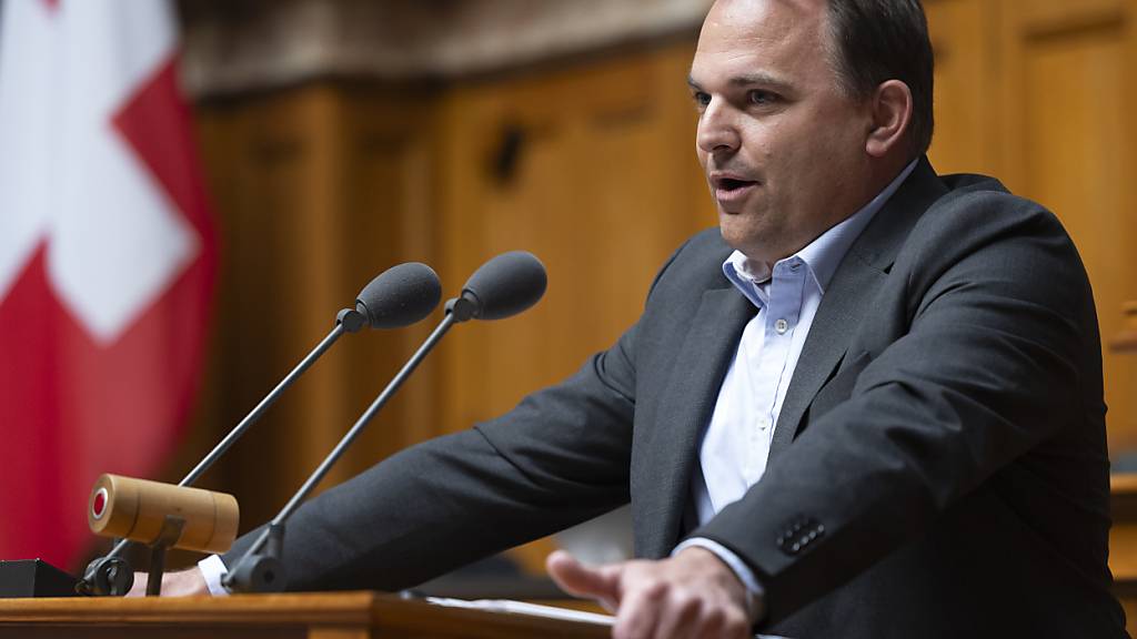 «Es gab keine strafbare Handlung», sagte SVP-Präsident Marcel Dettling zu den im April aufgekommenen Rechtsextremismus-Vorwürfen gegen die Jungpartei. (Archivbild)