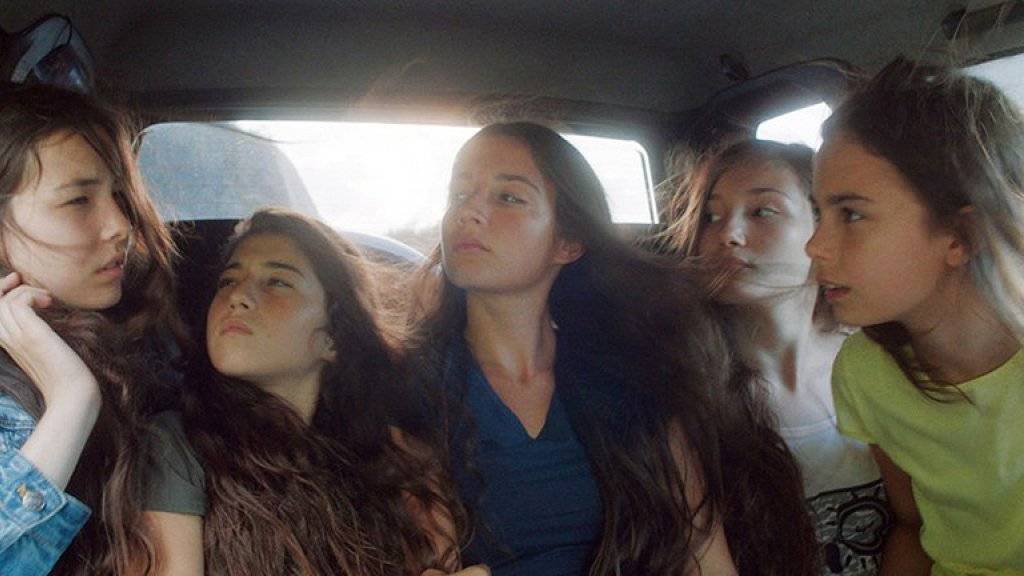 Eben noch wild und lebenslustig werden die fünf Schwestern in «Mustang» von Deniz Gamze Ergüven plötzlich Gefangene im eigenen Zuhause. Der Film gehört zu den Favoriten im Rennen um den französischen Filmpreis César (Archiv)