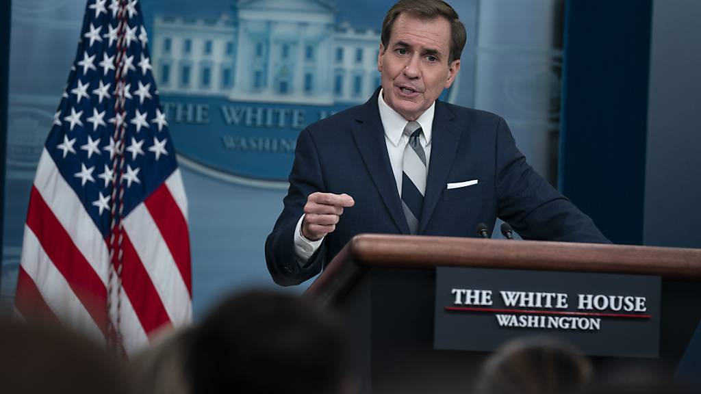 John Kirby, Kommunikationsdirektor des Nationalen Sicherheitsrats im Weißen Haus, spricht während einer Pressekonferenz im Weißen Haus. Foto: Evan Vucci/AP/dpa