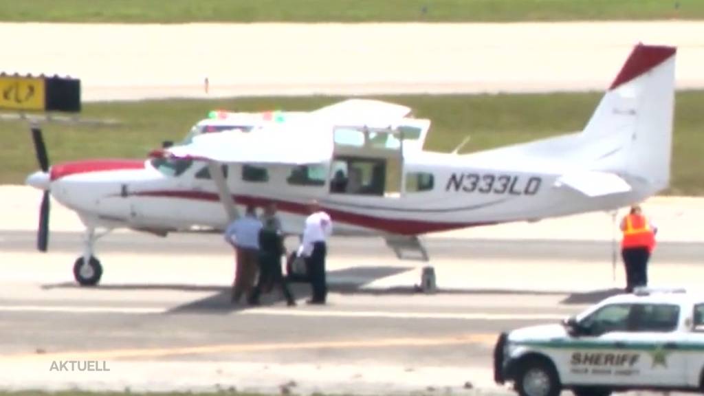 Ein Flugpassagier wird unfreiwillig zum Piloten und zu einem Helden