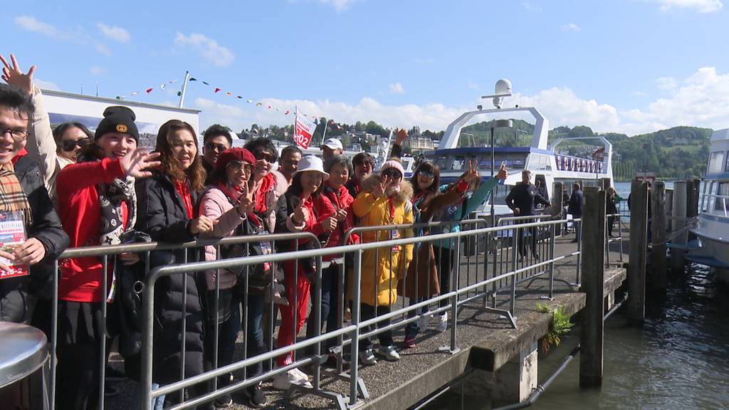 Chinesische Reisegruppe in Luzern