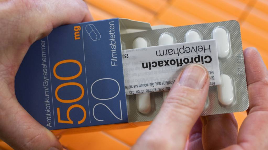 Oft erhalten Patientinnen und Patienten eine grössere Menge an Antibiotika, als sie benötigen. Das soll sich mit der geplanten Teilabgabe ändern. (Themenbild)