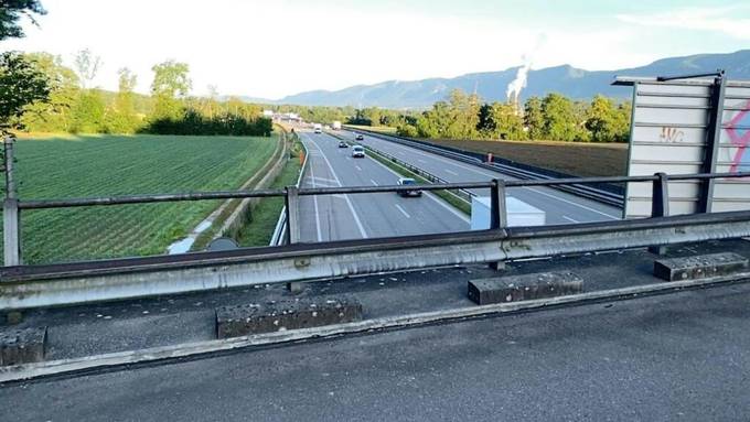 Wieder Steinwürfe auf Autobahn A5 – drei Jugendliche festgenommen