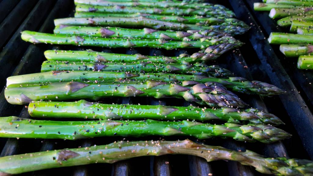Spargeln – Der Saison-Hit auf dem Rost