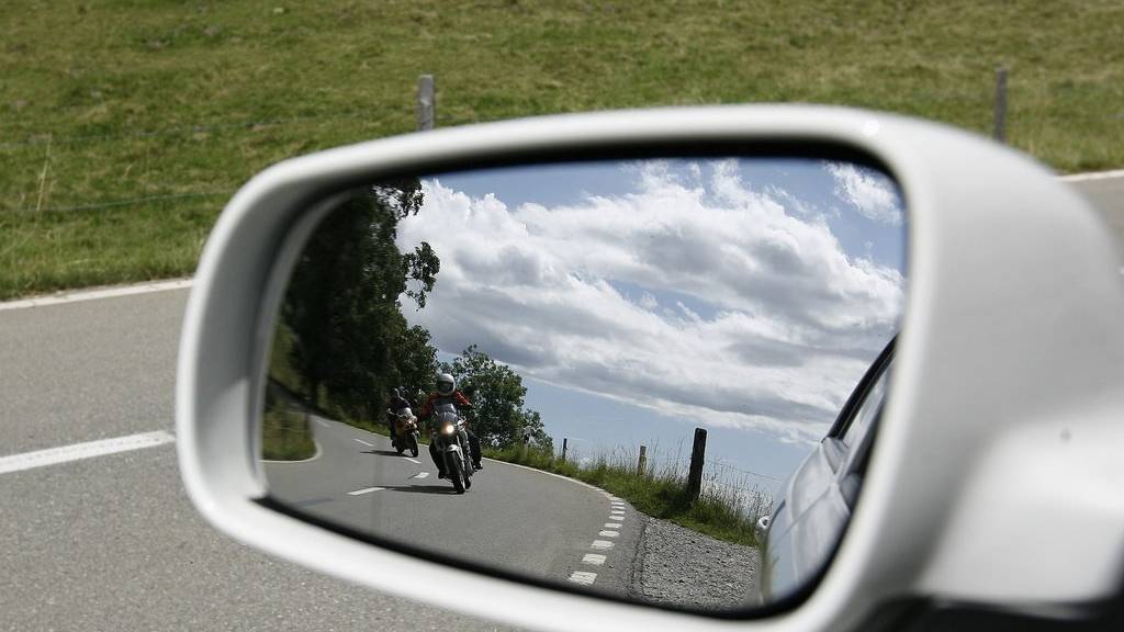 Ein aufmerksamer Motorradfahrer verhinderte in Degersheim Schlimmeres.