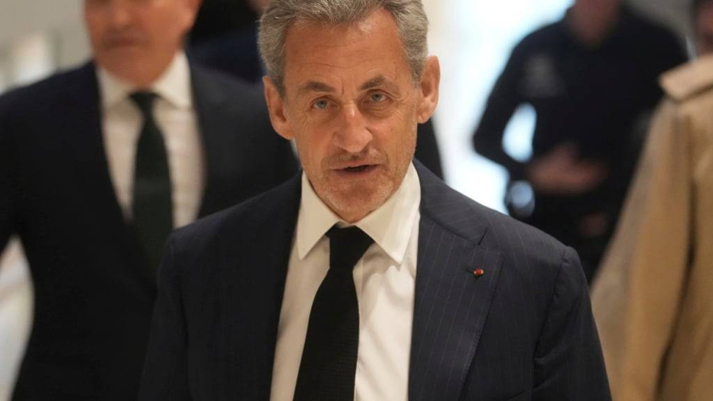 Der frühere französische Präsident Nicolas Sarkozy ist nach seiner Verurteilung wegen Korruption aus der Ehrenlegion ausgeschlossen worden. (Archivbild)