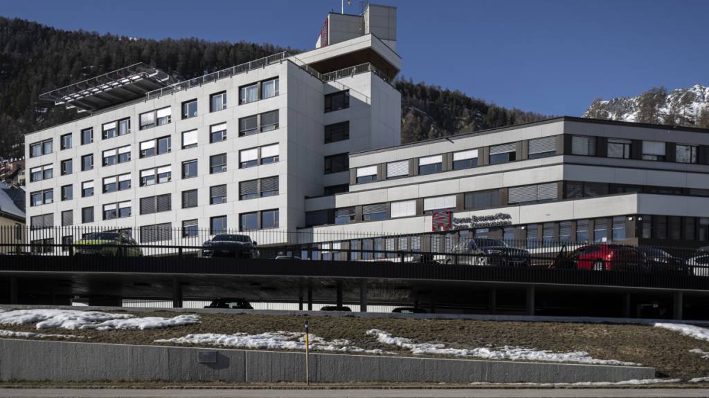 Mögliche Zukunft des Spitals Oberengadin bei Kredit-Nein skizziert