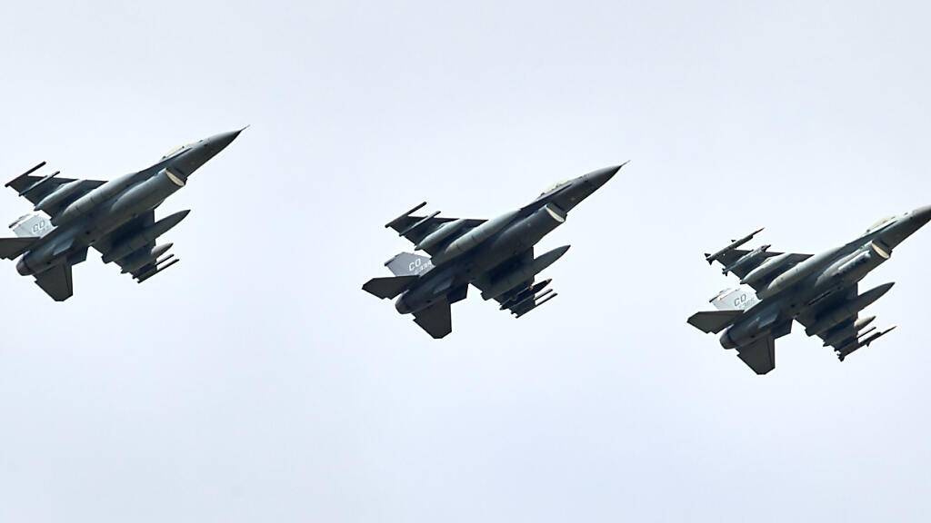 Die USA haben den geplanten Verkauf von Ersatzteilen für F-16-Kampfjets und Radarsysteme sowie von Kommunikationsausrüstung an Taiwan in Millionenhöhe genehmigt. (Archivbild)
