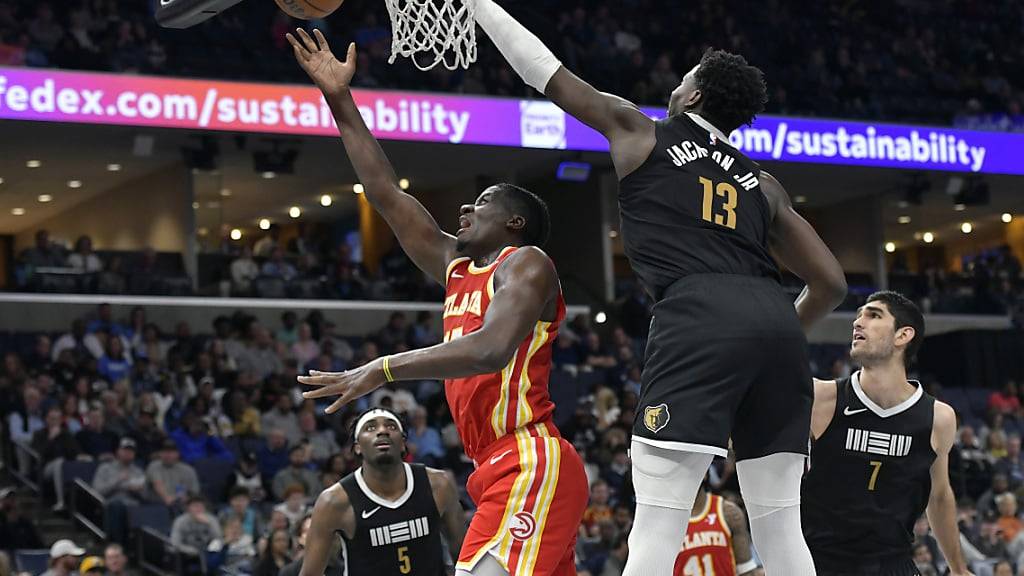 Clint Capela zeigt gegen die Memphis Grizzlies eine starke Leistung