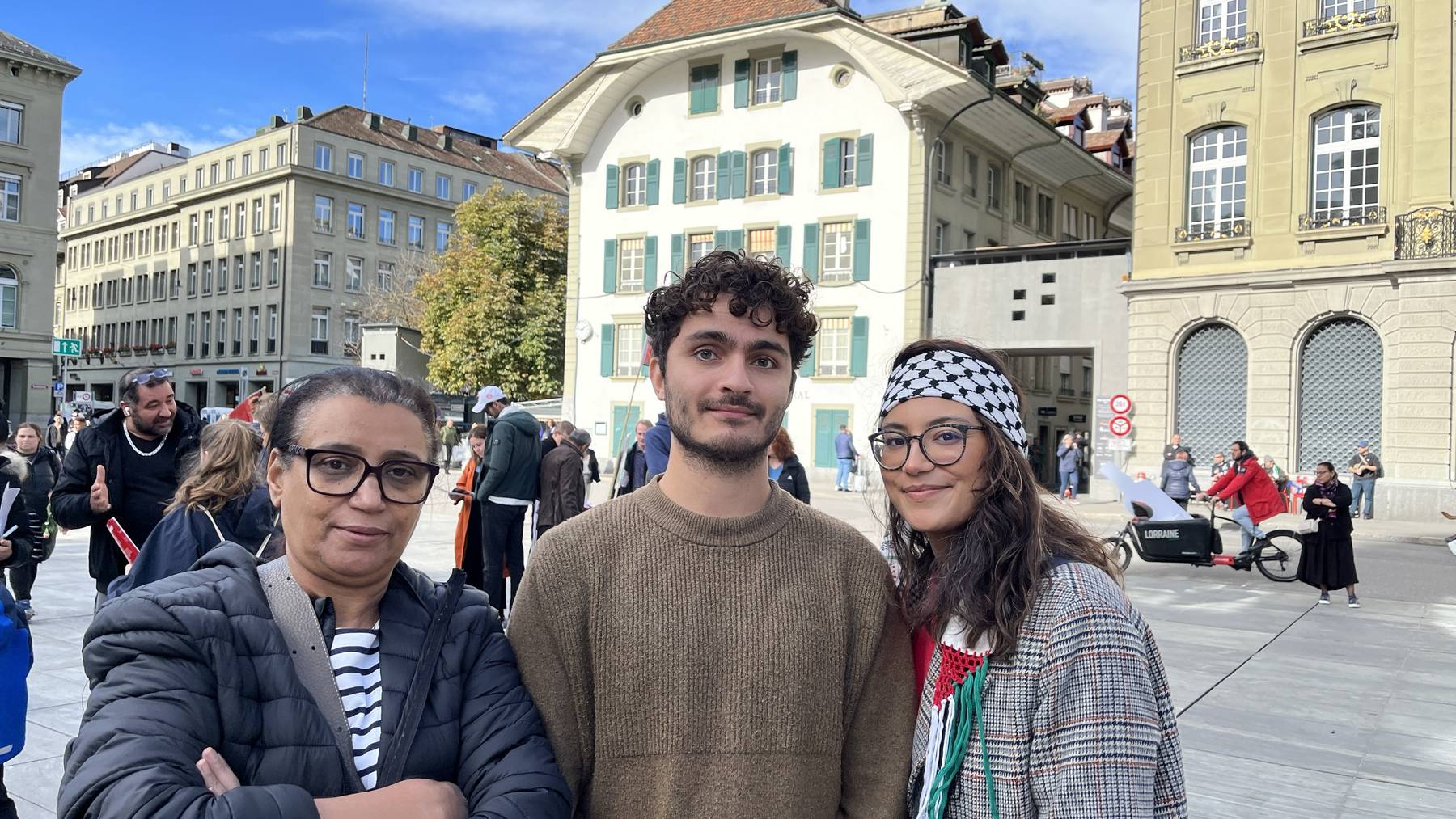 Auch Leyla Rodriguez, Mahmoud ElHajhassan und Khadija Maftah waren bei der Demonstration in Bern dabei.