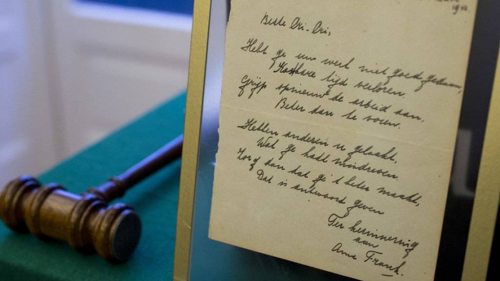 Für 140'000 Euro versteigert: Ein kurzes, handgeschriebenes Gedicht des jüdischen Mädchens Anne Frank.