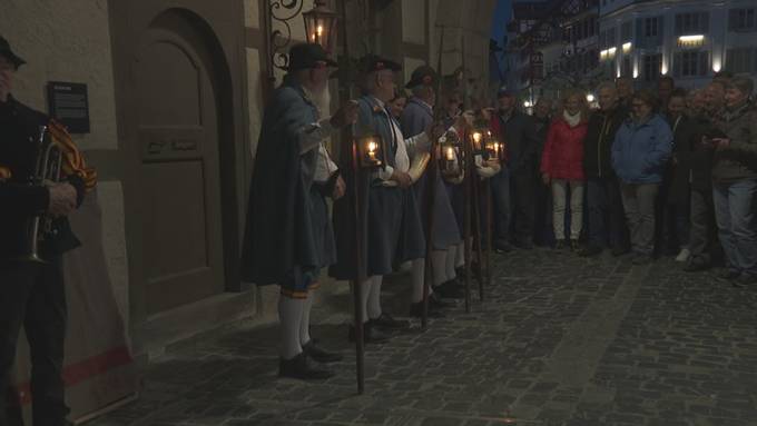 Erlebnis in der Dunkelheit: Mit den Bischofszeller Nachtwächtern durch die Gassen