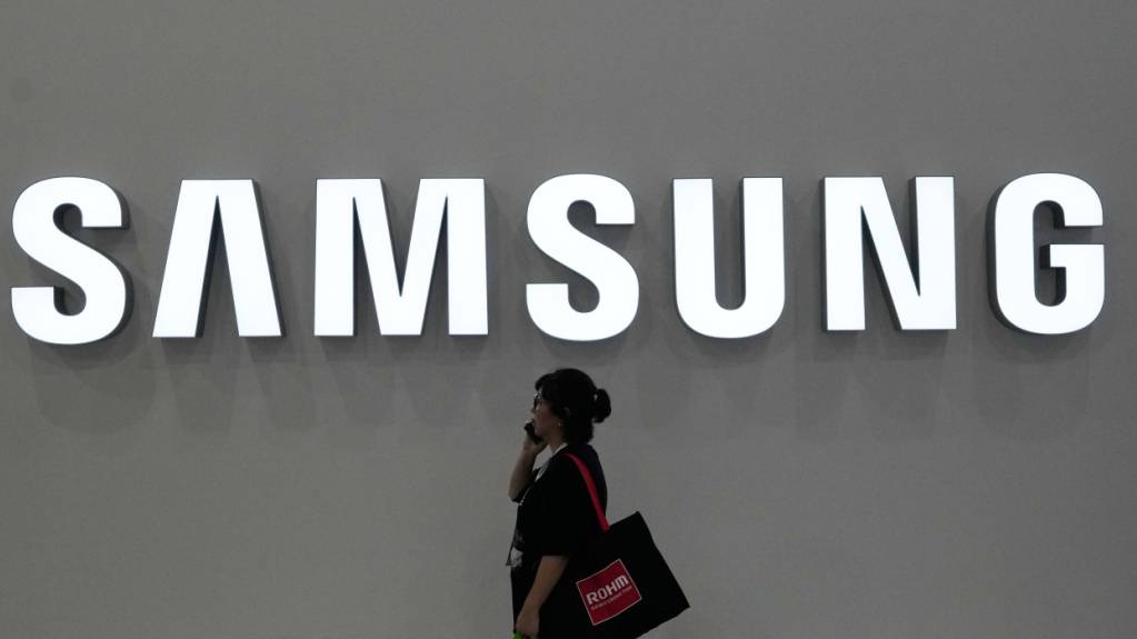 Samsung prognostiziert in seinem Geschäftsbericht eine Verdreifachung des Betriebsgewinns. (Archivbild)