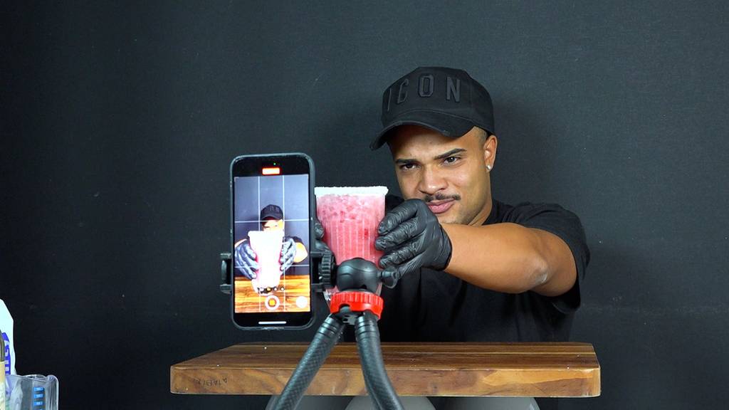 Der Tiktok-Koch: Weltweit geklickt, daheim geblieben