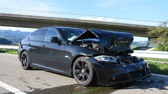 Bei Auffahrkollision auf Autobahn verletzt