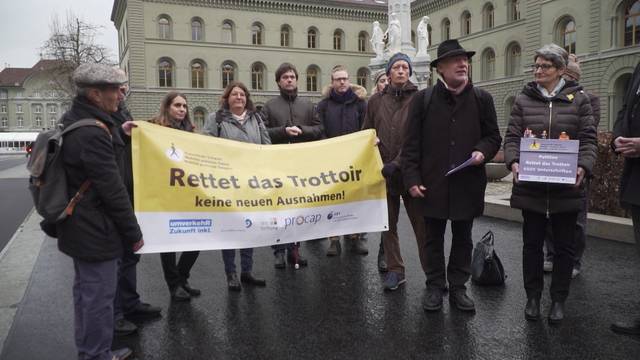 Petition: Zu viele Fahrzeuge auf Trottoirs?