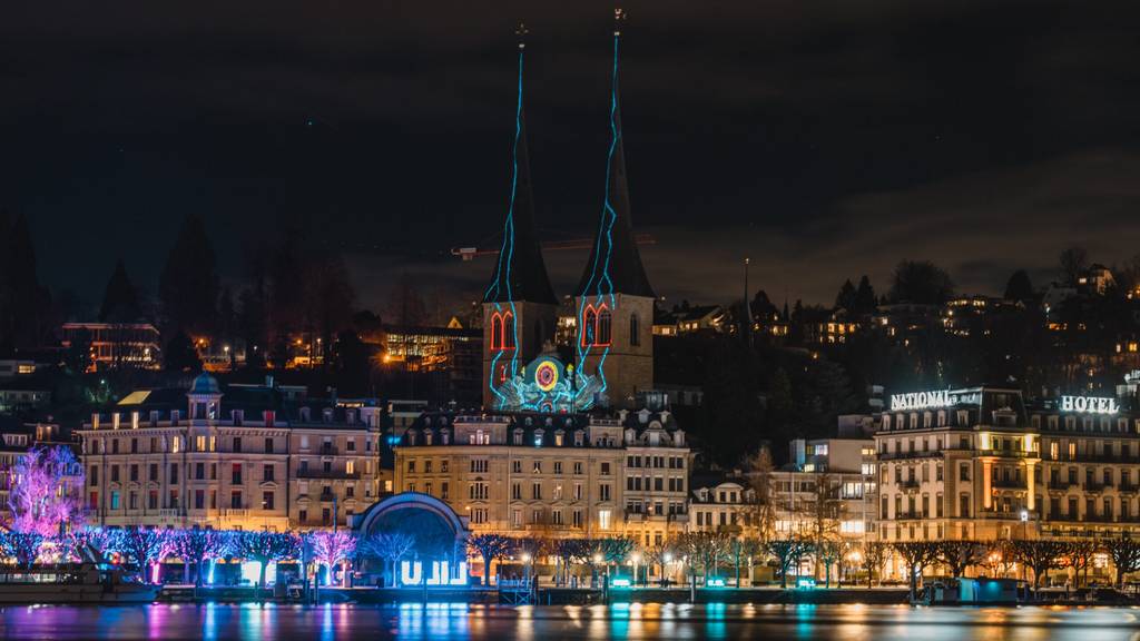 Lichtshows in der ganzen Stadt Luzern