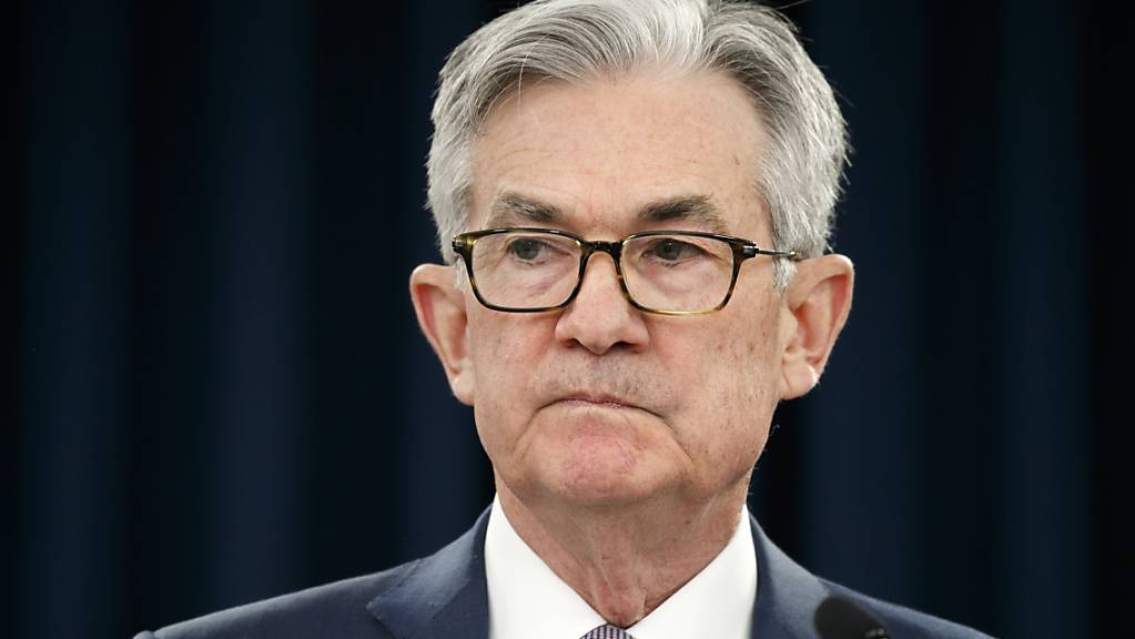 US-Notenbankchef Jerome Powell hat angeordnet, dass die amerikanischen Geschäftsbanken bis Ende Jahr keine Dividenden ausschütten dürfen, um die Kapitalbasis der Institute zu stärken. (Archivbild)