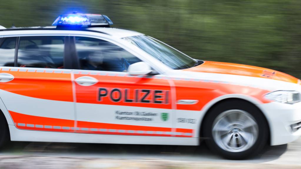 Die Kantonspolizei St. Gallen musste wegen eines Einbruchs ausrücken. (Symbolbild)