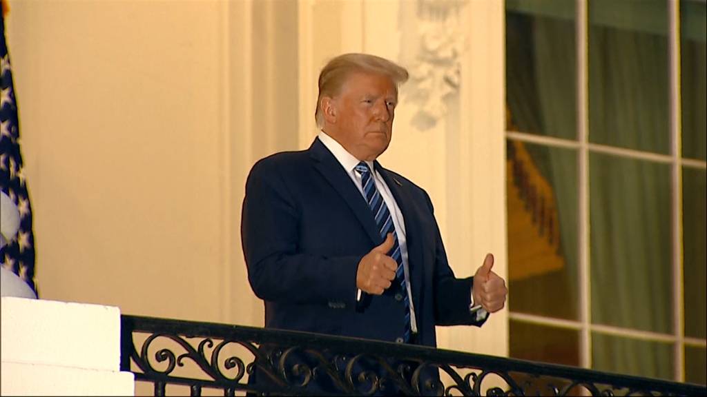 Corona-Patient Trump ist zurück im Weissen Haus - und zeigt sich ohne Maske