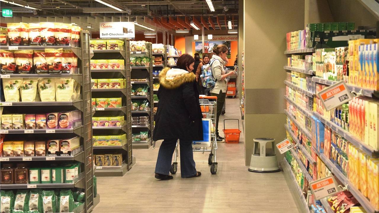 Migros Weihnachten 2022 öffnungszeiten Nach Sanierung der Filiale Migros Brugg verlängert Öffnungszeiten