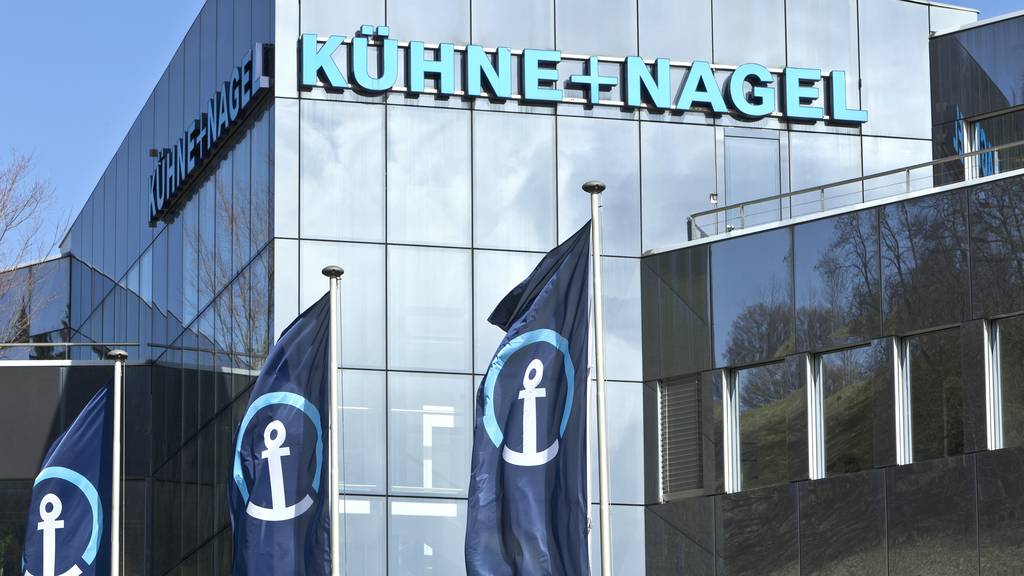 Schwyzer Logistikfirma Kühne & Nagel transportiert Impfstoff von ...