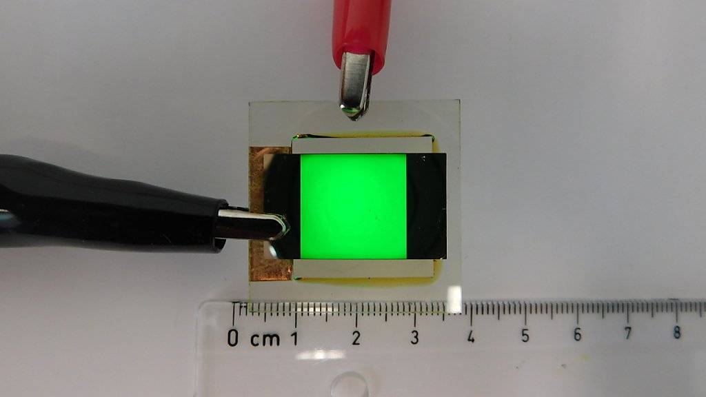 Leuchtdioden mit ultrareinem Grünlicht zu erzeugen war bisher schwierig. Einem Team von ETH-Forschern ist das nun geglückt.