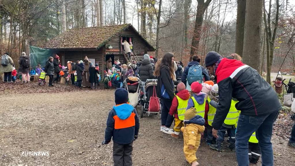 Grosser Ansturm beim Samichlaustreff auf dem Käferberg