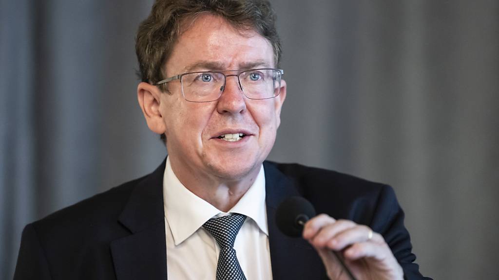 Die Schweiz braucht laut Energieminister Albert Rösti (SVP) nicht «um jeden Preis» ein Stromabkommen mit der EU. «Es wäre ein Beitrag zugunsten einer sicheren Versorgung, aber keine Garantie für Krisenzeiten», so Rösti. (Archivbild)
