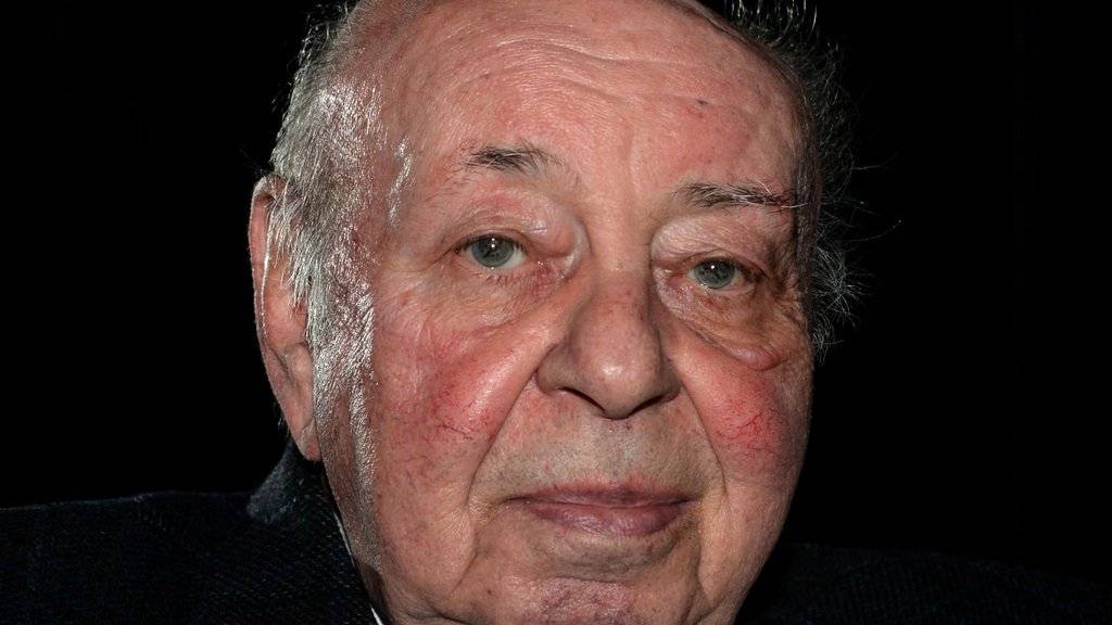 Coco Schumann, Jazz-Gitarrist, Swing-Legende und KZ-Überlebender, ist am 28. Januar 2018 im Alter von 93 Jahren in Berlin gestorben. (Archiv)