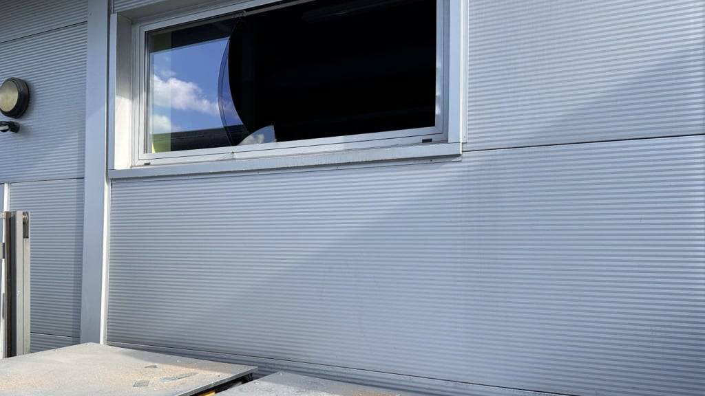 Beim Einbruchdiebstahl in zwei Geschäftsbetrieben in Küssnacht wurden diverse Elektronikgeräte gestohlen.