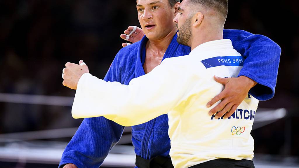 Daniel Eich (hinten) muss im Kampf um Bronze eine bittere Niederlage hinnehmen