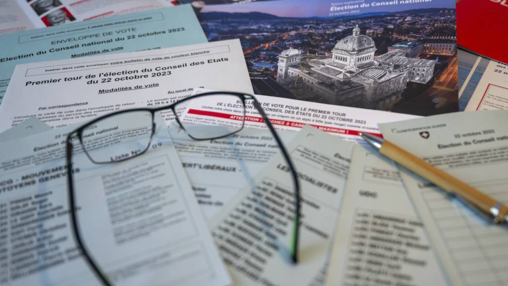 Eine grosse Anzahl Wahllisten erschwert den Stimmberechtigten das Wählen. (Symbolbild)