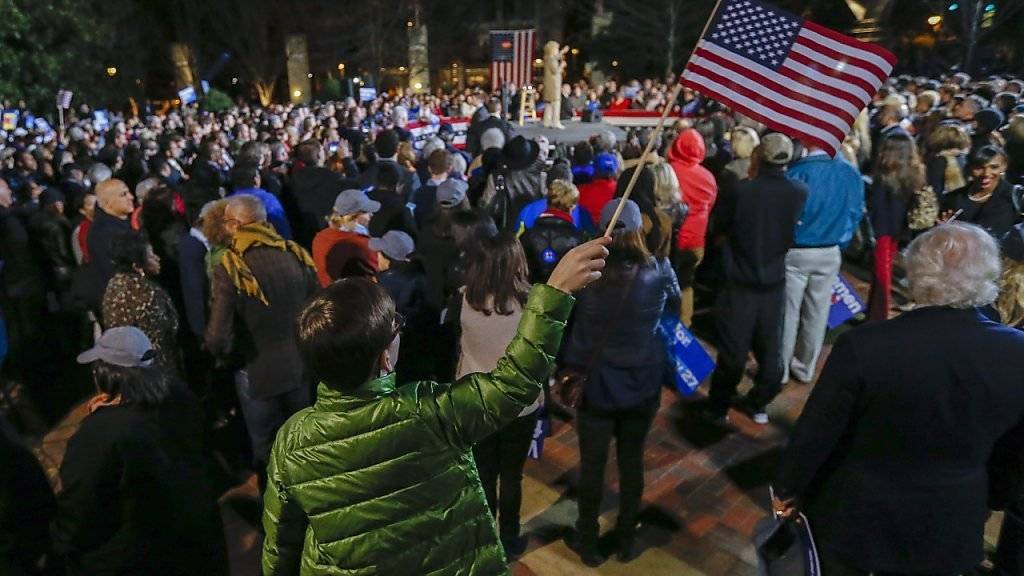 Die Wahlkampfveranstaltungen von Hillary Clinton in South Carolina waren gut besucht. Sie geht als Favoritin in die Vorwahl im US-Bundesstaat.
