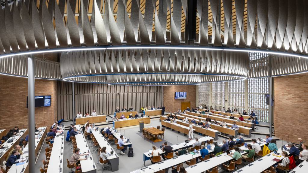 Der Steuerfuss in der Stadt Zürich bleibt bei 119 Prozent. Die linke Mehrheit setzte sich einmal mehr durch. SVP, GLP und FDP blitzten mit ihren Steuersenkungsanträgen ab. (Archivbild)