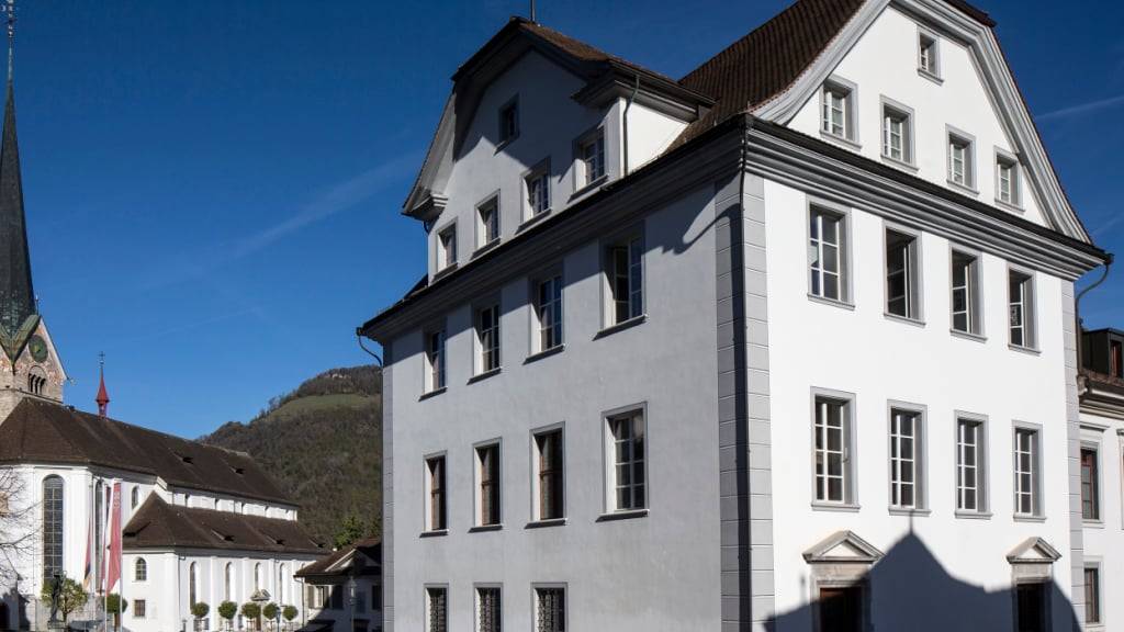 Wer am Kantonsgericht in Stans NW als Richter arbeitet, soll künftig seine Interessensbindungen offen legen. (Archivaufnahme)