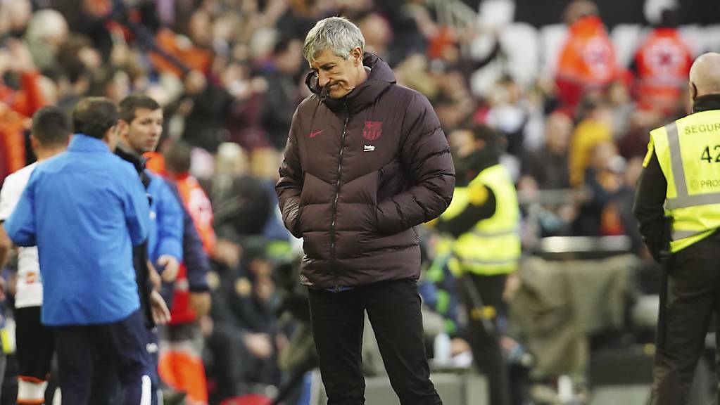 Der Auftritt in Valencia hat dem neuen Barça-Chefcoach Quique Setién offensichtlich nicht geschmeckt