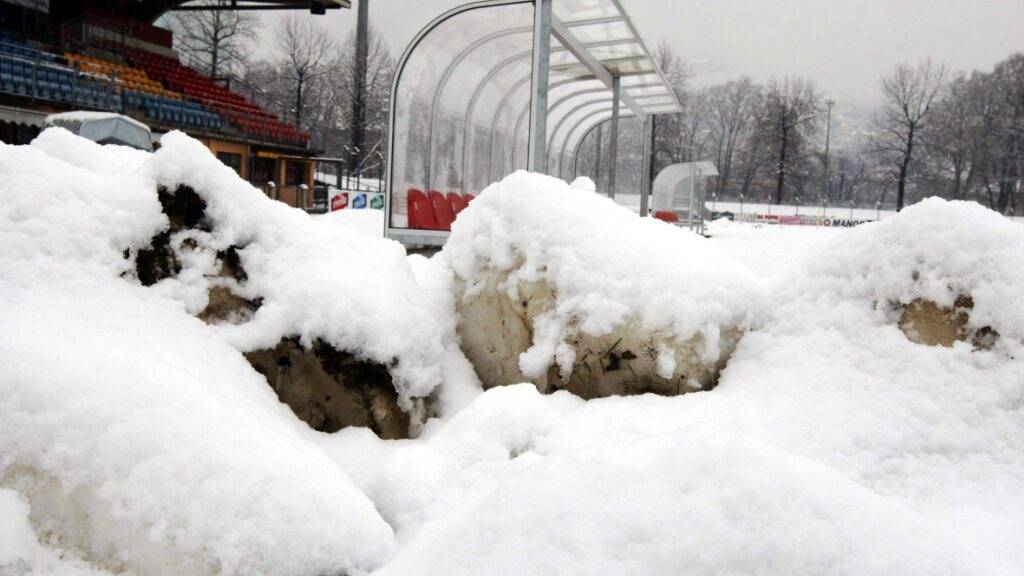 Die tiefen Temperaturen und schlechten Wetterprognosen sorgen vor dem Rückrunden-Auftakt in der Super League für eine weitere Spielverschiebung. (Archivbild)