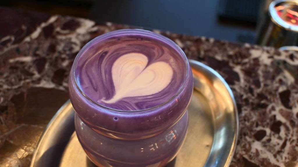 Lila Wurzel - Ube-Trend erreicht die Schweiz