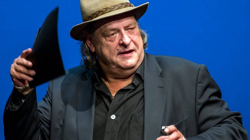 Endo Anaconda (1955-2022) hat als Stimme von Stiller Has für Lieder wie «Aare» oder «Moudi» gesorgt, die nahezu jedes Kind kennt. Jetzt zeigt ihn ein Gedichtband mit Audio-CD als Lyriker von poetischer Kraft und ungestümer Leidenschaft. (Archivbild)