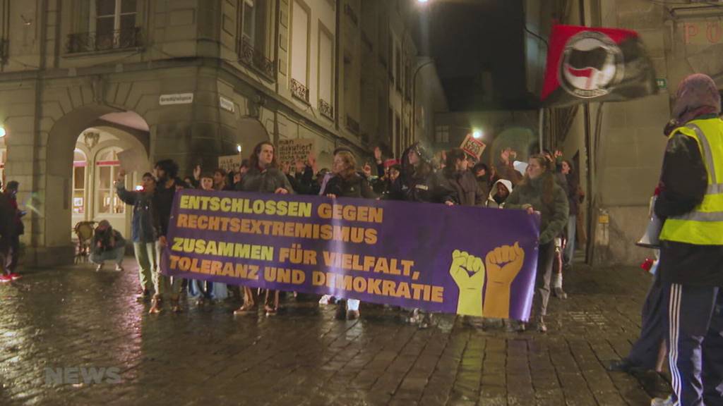 Hunderte demonstrieren in Berner Altstadt gegen Rechtsextremismus