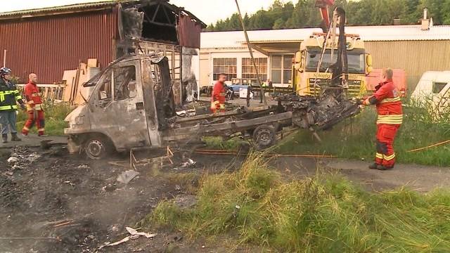 Explodierender Camper legt Bahnverkehr lahm