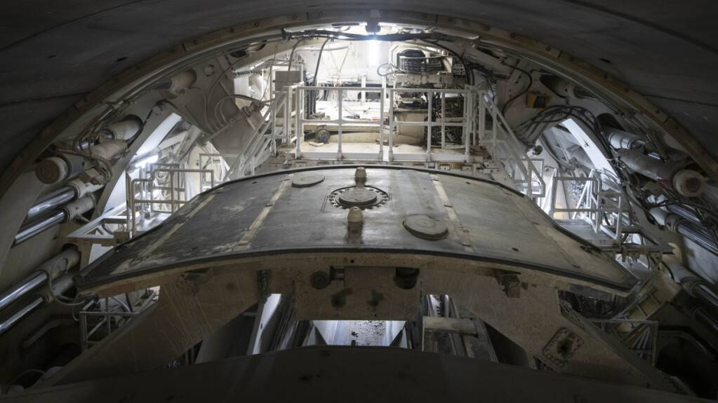 Die Tunnelbohrmaschine «Alessandra» hat schon fünfzig Prozent der Strecke gebohrt. (Archivbild)
