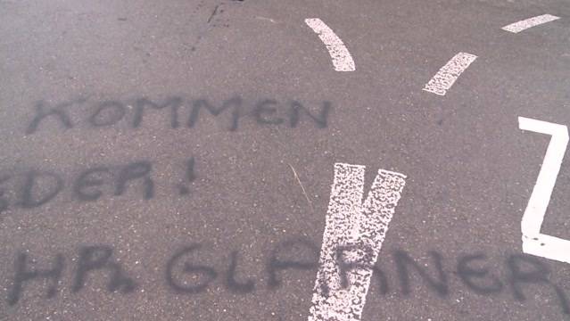 Hass gegen Glarner