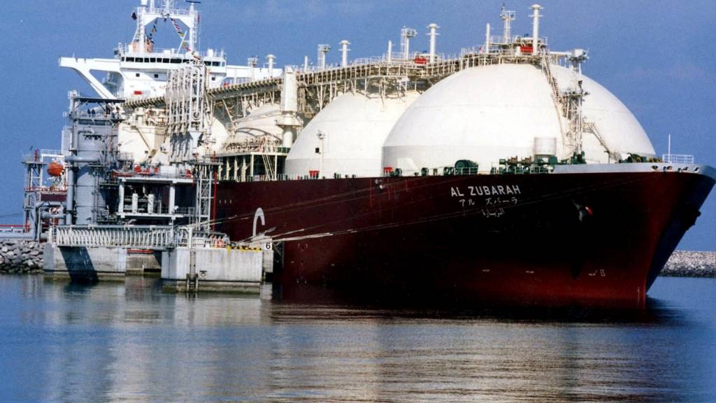 Der Preis für europäisches Erdgas ist nach einer vereinbarten Waffenruhe im Iran-Krieg deutlich gefallen. Die massgeblichen Future-Kontrakte sanken am Mittwoch um bis zu 20 Prozent. (Im Bild ein LNG-Tanker)